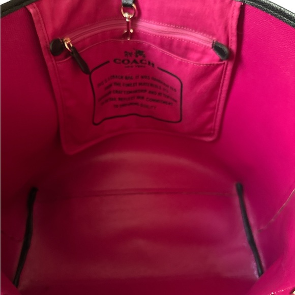 ✨ Coach City Zip Tote – Brown Signature Canvas with Hot Pink Lining ✨ - Picture 10 of 13